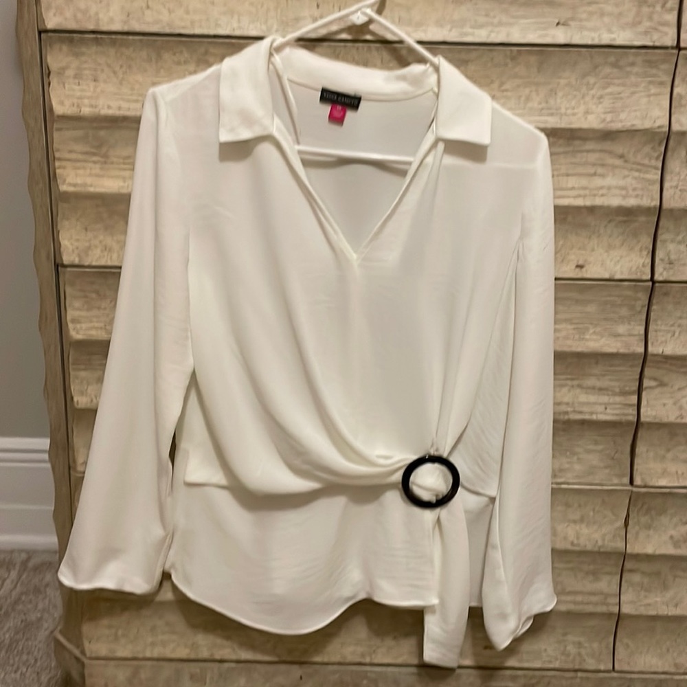 Pretty off white blouse